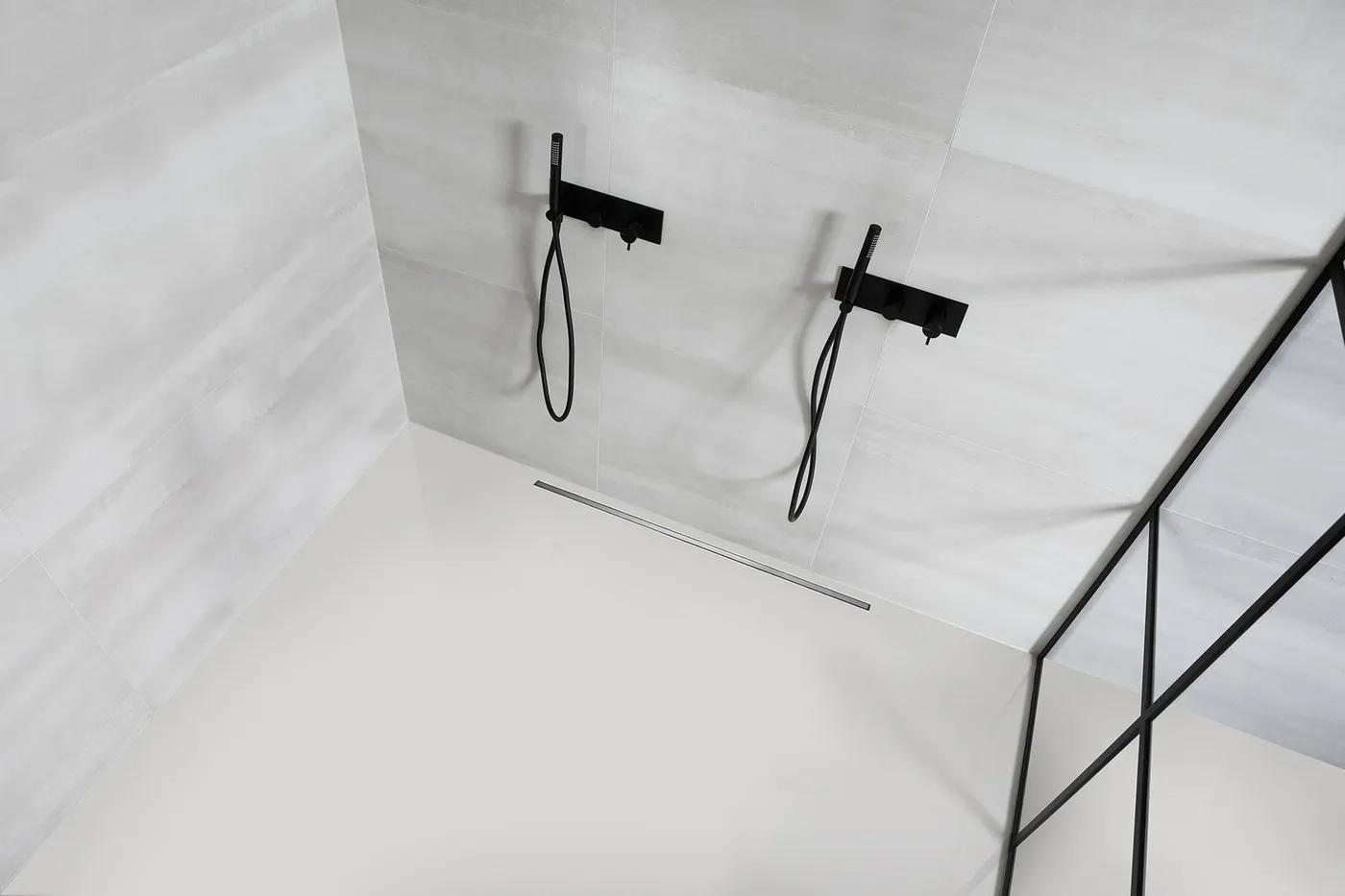 Carrodrain Liquid — lineární sprchový žlab pro mikrocement a lité podlahy